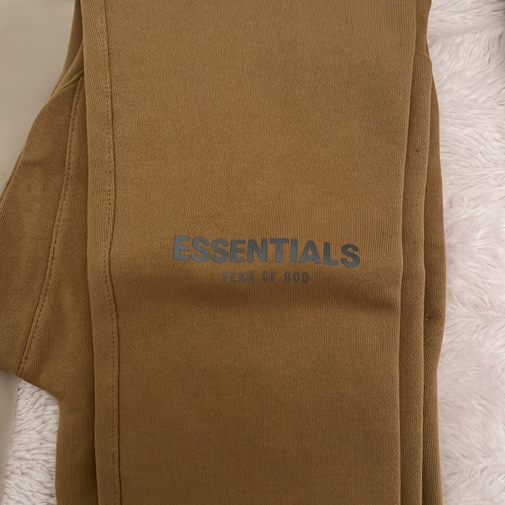 Essentials sweats - Picture 7 of 8